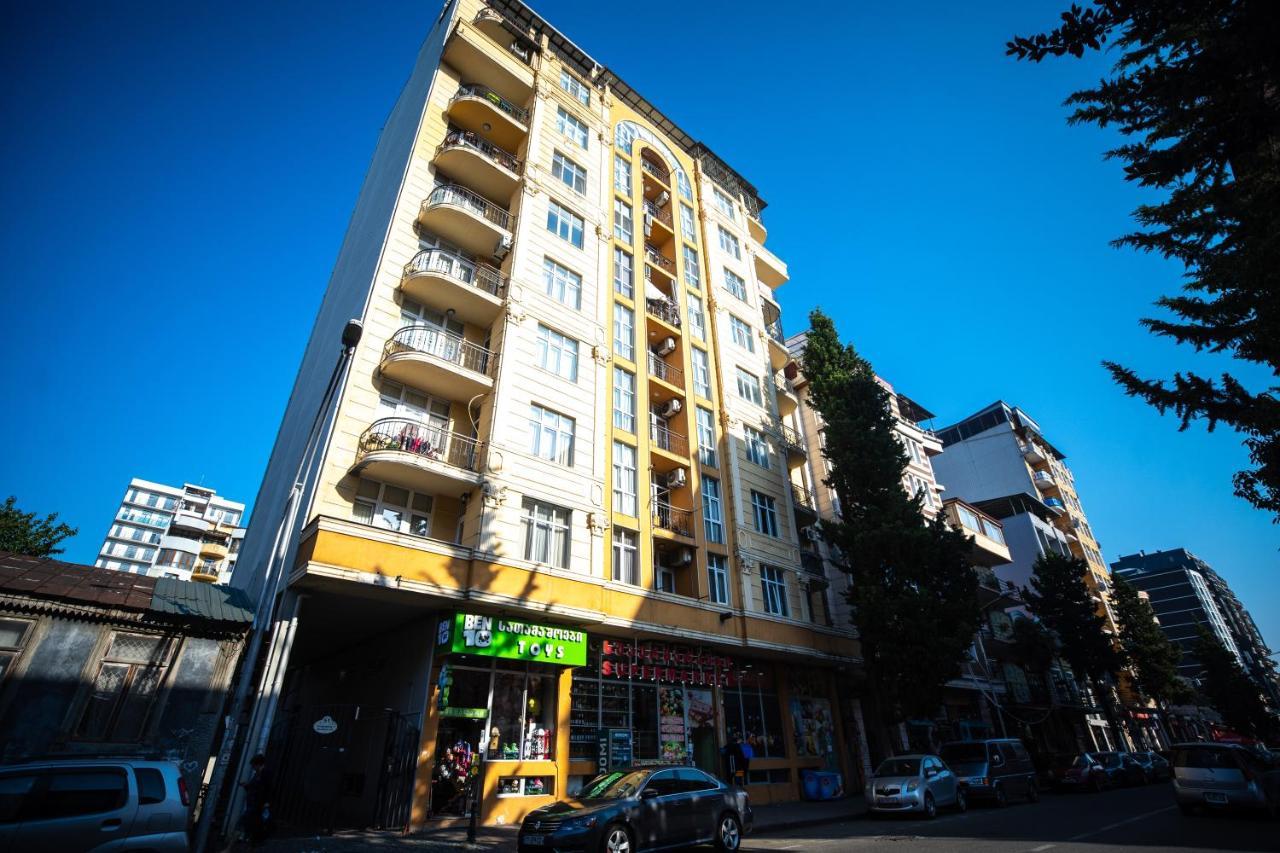 Apartment On Melikishvili 51 Батуми Екстериор снимка