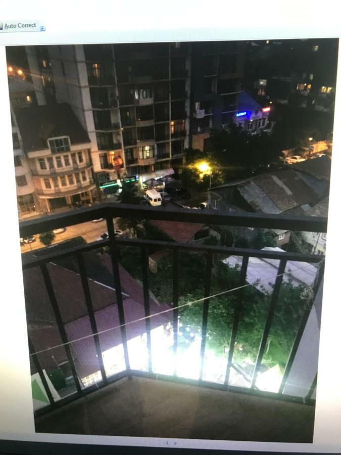Apartment On Melikishvili 51 Батуми Екстериор снимка
