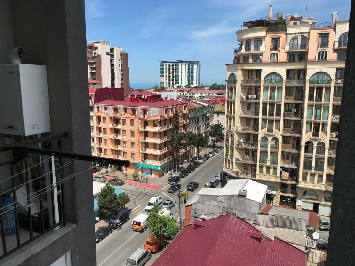 Apartment On Melikishvili 51 Батуми Екстериор снимка